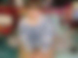 SaveTheBea's Live Sex Cam Show