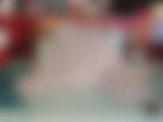SaveTheBea's Live Sex Cam Show