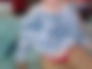 SaveTheBea's Live Sex Cam Show