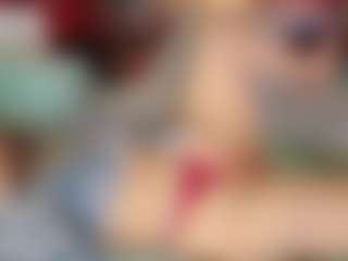 SaveTheBea's Live Sex Cam Show