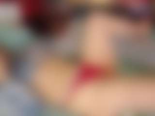 SaveTheBea's Live Sex Cam Show