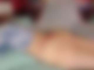 SaveTheBea's Live Sex Cam Show
