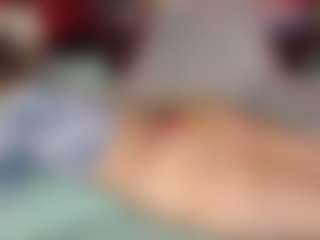 SaveTheBea's Live Sex Cam Show