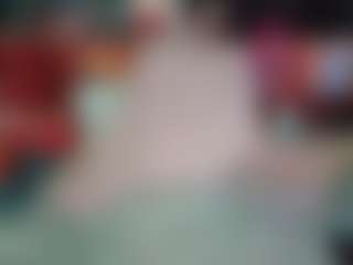 SaveTheBea's Live Sex Cam Show