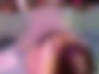 SaveTheBea's Live Sex Cam Show