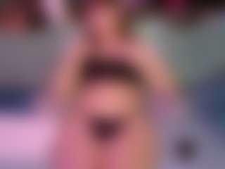 SaveTheBea's Live Sex Cam Show
