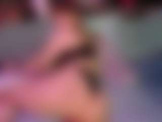 SaveTheBea's Live Sex Cam Show