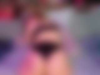 SaveTheBea's Live Sex Cam Show