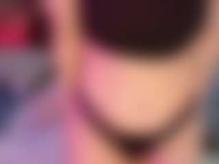 SaveTheBea's Live Sex Cam Show