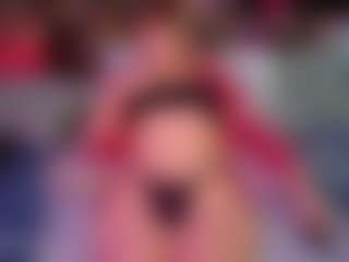 SaveTheBea's Live Sex Cam Show