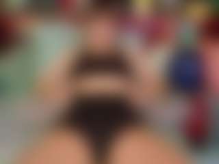 SaveTheBea's Live Sex Cam Show