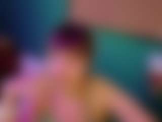 SaveTheBea's Live Sex Cam Show