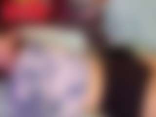 SaveTheBea's Live Sex Cam Show