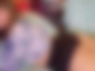 SaveTheBea's Live Sex Cam Show
