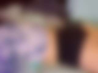 SaveTheBea's Live Sex Cam Show