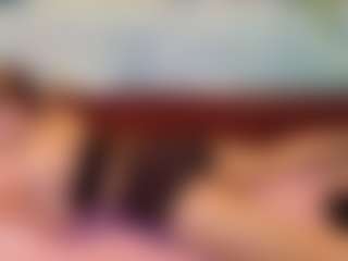 SaveTheBea's Live Sex Cam Show