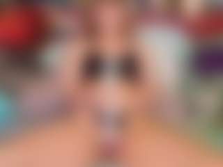 SaveTheBea's Live Sex Cam Show