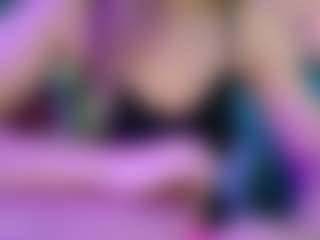 SaveTheBea's Live Sex Cam Show