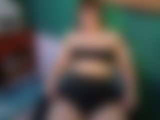 SaveTheBea's Live Sex Cam Show