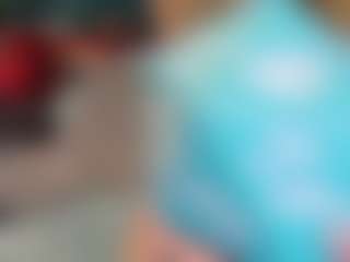 SaveTheBea's Live Sex Cam Show