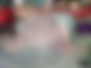 SaveTheBea's Live Sex Cam Show