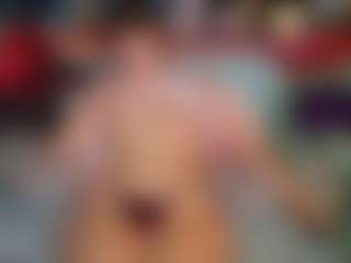 SaveTheBea's Live Sex Cam Show