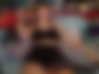 SaveTheBea's Live Sex Cam Show
