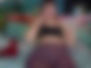 SaveTheBea's Live Sex Cam Show