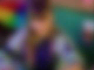 SaveTheBea's Live Sex Cam Show