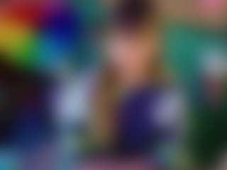 SaveTheBea's Live Sex Cam Show