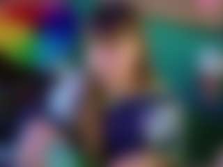 SaveTheBea's Live Sex Cam Show