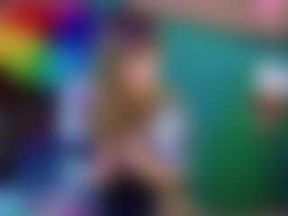 SaveTheBea's Live Sex Cam Show