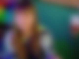 SaveTheBea's Live Sex Cam Show