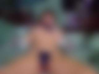 SaveTheBea's Live Sex Cam Show