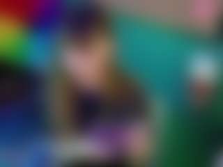 SaveTheBea's Live Sex Cam Show