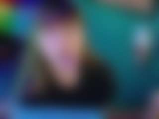 SaveTheBea's Live Sex Cam Show