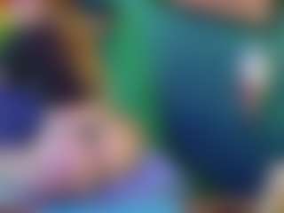 SaveTheBea's Live Sex Cam Show