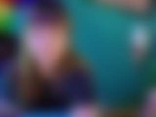 SaveTheBea's Live Sex Cam Show