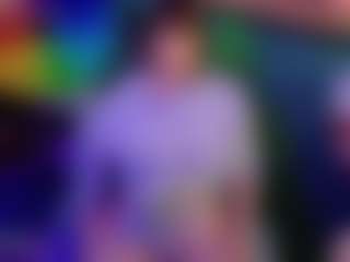 SaveTheBea's Live Sex Cam Show