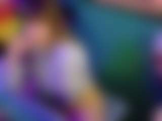SaveTheBea's Live Sex Cam Show