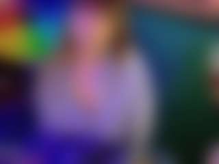 SaveTheBea's Live Sex Cam Show