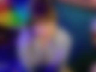 Live cam show with SaveTheBea - Small Tits on live18s.com