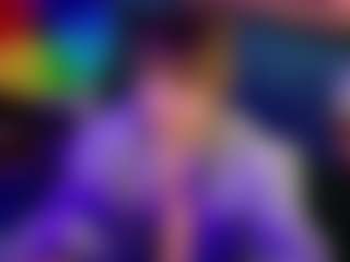 SaveTheBea's Live Sex Cam Show