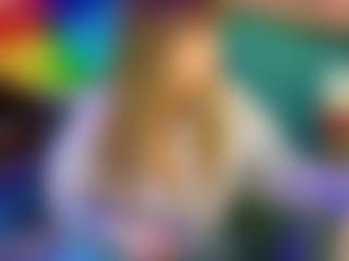 SaveTheBea's Live Sex Cam Show
