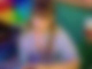 SaveTheBea's Live Sex Cam Show