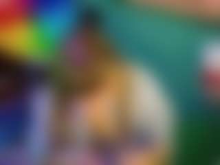 SaveTheBea's Live Sex Cam Show