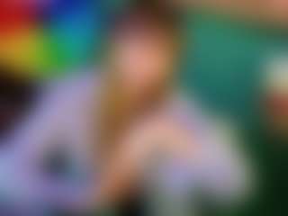 SaveTheBea's Live Sex Cam Show