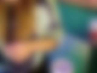 SaveTheBea's Live Sex Cam Show