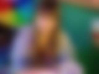 SaveTheBea's Live Sex Cam Show