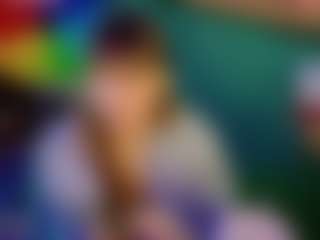 SaveTheBea's Live Sex Cam Show